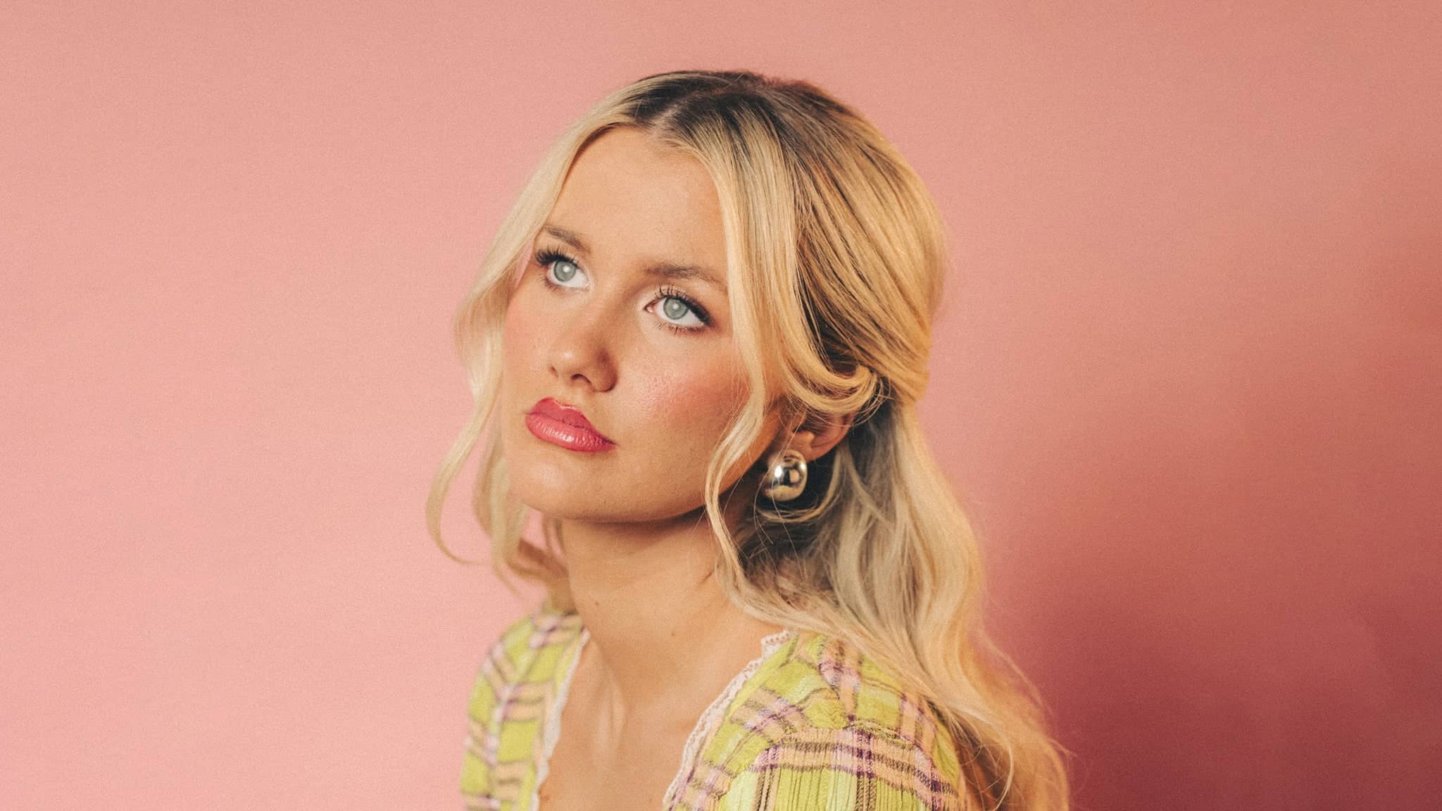 Elizabeth Nichols: I Don't Kiss & Tell, I Kiss & Tour at House of Blues in San Diego, CA